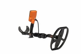 Quest Q40 metal detector