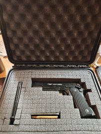 Review: Pistol case Strong 32x22.5x8 - 1