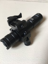 Review: Weaver mount for illuminator - 1