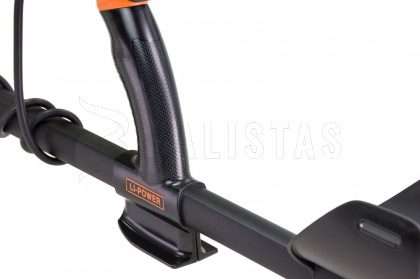 Quest Q20 metal detector
