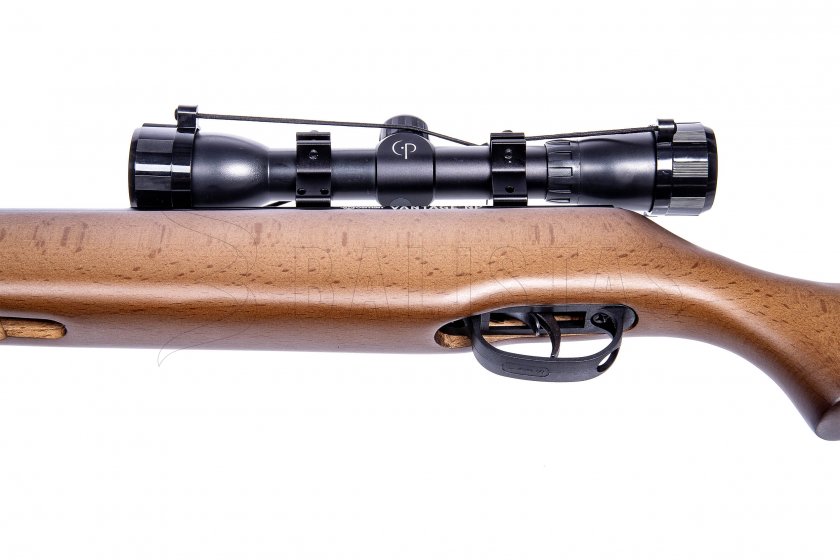 Crosman Vantage NP 4,5mm + 4x32 Scope