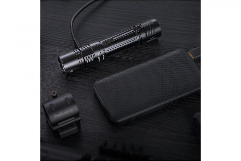 Tactical flashlight Fenix PD36R PRO