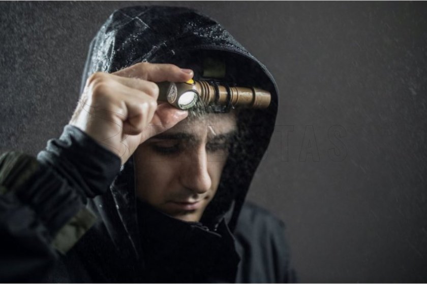 Headlamp Armytek Wizard C2 Pro Cold Light Sand